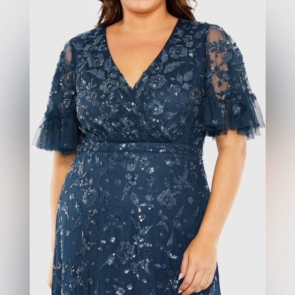 MAC DUGGAL 9270 NWT Sequin Embellished Flutter Sleeve Faux Wrap Tiered Gown - Picture 4 of 7